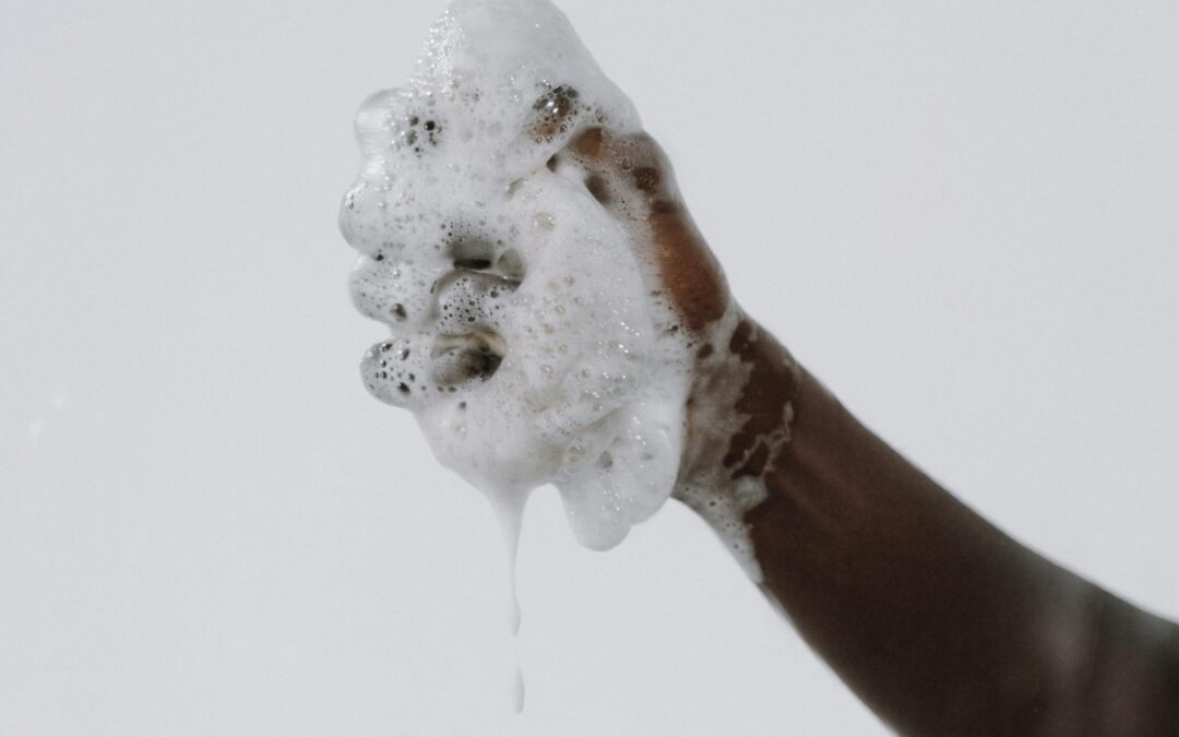 Un gel douche éco-responsable au profit des élèves du Centre Arthur Regniers